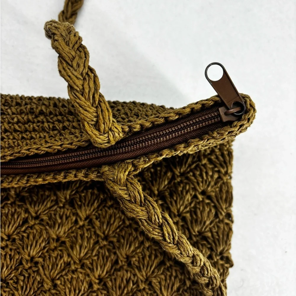 Tropical Trends Handmade Woven Straw Tote Bag Zip Top Boho Beach